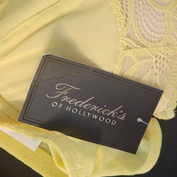 Frederick's of Hollywood Butter Yellow Balconette Bra Size 32D NWT Lingerie Show - Picture 11 of 14